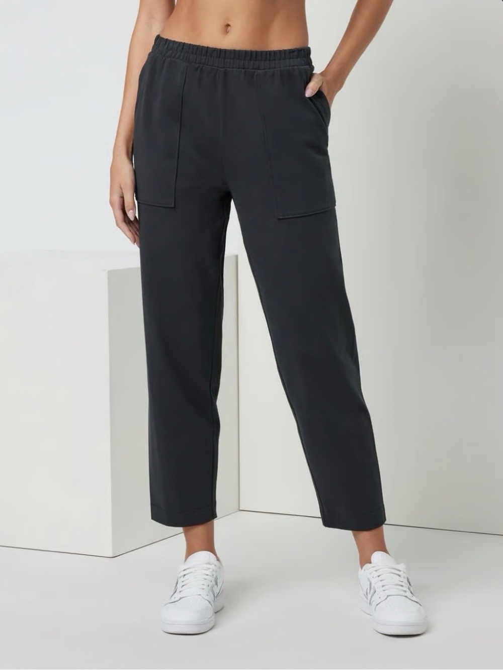 Vuori Women’s Mackenzie Pants - Large - Vintage Black
